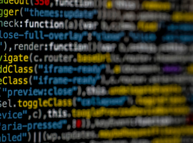 Rinnovare un sito web dal punto di vista del codice di programmazione.